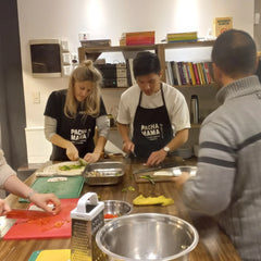 Aula de culinária argentina Pachamama