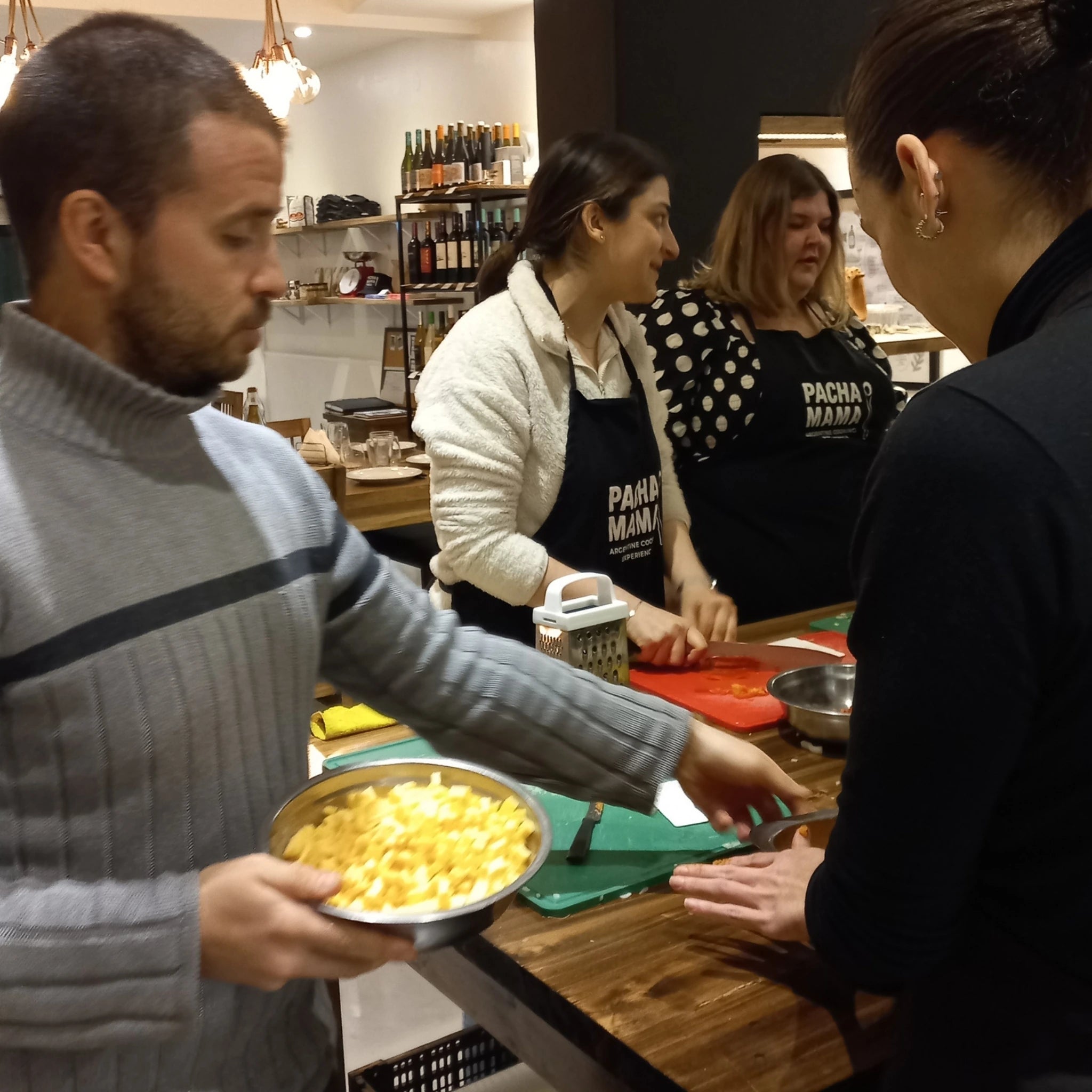 Aula de culinária argentina Pachamama